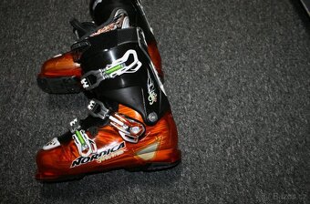 lyže dynastar 153 cm , drevene jadro - 11