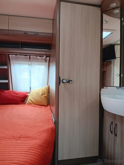 Prodám karavan Hobby Deluxe Easy, typ 460 UFE, rv 2014 - 11