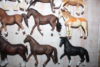 Figurky koní Schleich 4 - 11