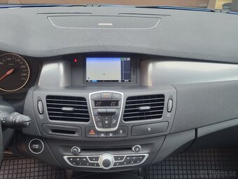 Renault Laguna III 2.0dCi 150PS 4Control - REZERVACE - 11
