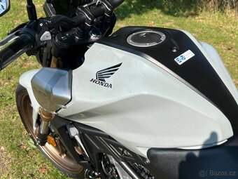Honda CB 125 R Neo Sports Café - 11
