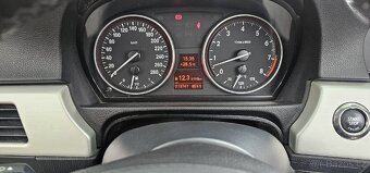 BMW 330i kabrio / manuál / Sportovní sedadla - 11