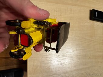Matchbox Y-5 1907 Peugeot - 11