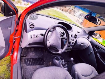 Prodám Toyota Yaris, 1.0, r.v.1999 - 11