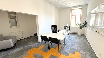 Pronájem kancelářského celku 134m2 v centru města - 11