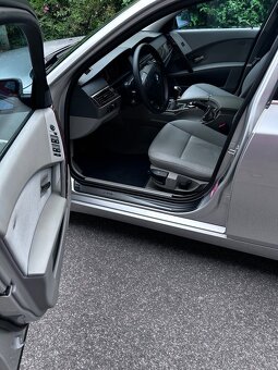BMW 560L 520i najeto 113 tis km - 11