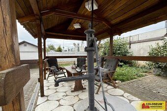 Sebranice, RD 6+1, dvojdomek, 220 m², dvorek – rodinný dům - 11