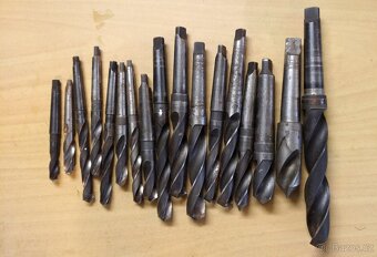 Nářadí k soustruhu - 11