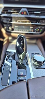 BMW m550i xDrive zaruka - 11