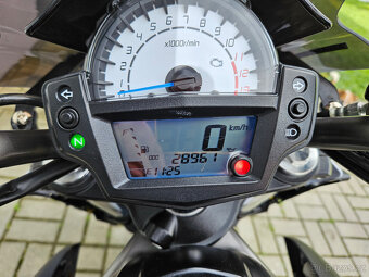 Kawasaki ER-6N - 11