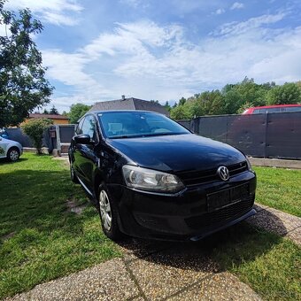 Volkswagen Polo 1.2 benzín ROK 2013 - 11