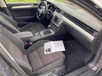 VW Passat B8 Variant 1.6 TDi 88kW DSG ACC CEBIA 1majitel - 11