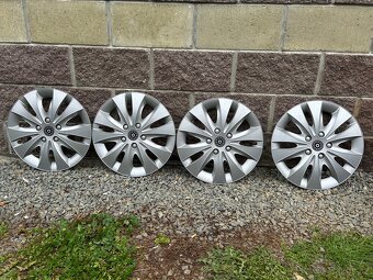 Zimní pneu 215/55/R16/97H včetně disku + poklice - 11