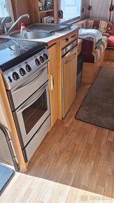 Prodám karavan SWIFT CHALLENGER - 11