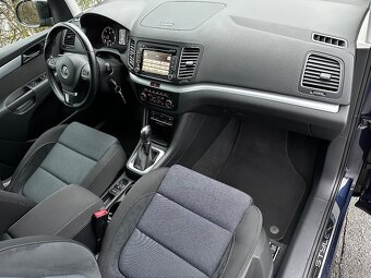 2.0tdi 103kw, Style, 262000km, DSG, Webasto, el.víko - 11
