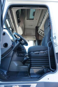 DAF XF 480 6x2 včetně plachtové nástavby a hydraulického čel - 11