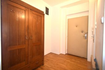 Prodej bytu 1+1, cihla, 43,5m2, Praha 6 - Břevnov - 11
