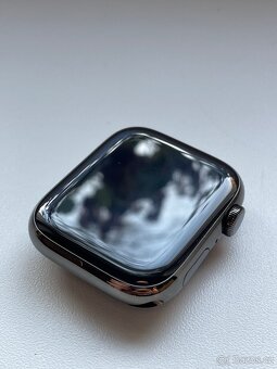 Apple Watch 8 45mm graphite steel s Apple ocelovým řemínkem - 11