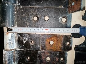 Ozdobné kování na dveře / vrata - 11