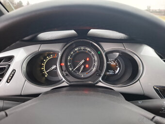 Citroën DS3 1.2 60kW,rozvody,HiFi systém - 11