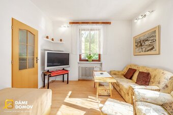 Prodej rodinného domu 5+1 (220 m2) s pozemkem 572 m2 - Luhač - 11