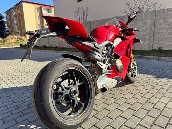 Ducati Panigale v4s - 11