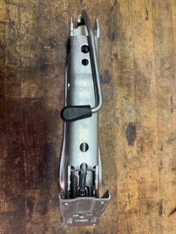 Zvedáky-hevery pro os. auta - 11