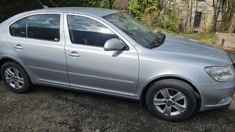 Škoda oktavie II. Fcelift, sedan původ ČR - 11