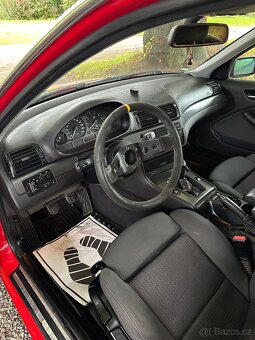 Bmw 320i touring - 11