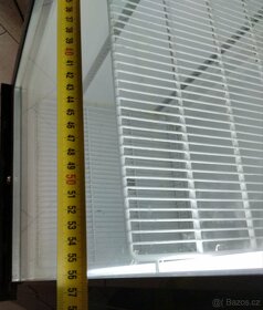 Prodáno -Velká prosklená chladící vitrína-lednice značky LG - 11