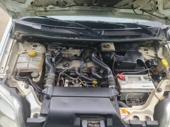 Ford Transit CONNECT - 11