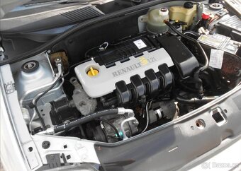 Renault Clio 1,2 16V 55 kW KLIMA benzín - 11