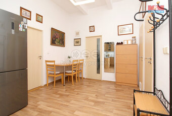 Prodej bytu 3+kk, 89 m², Hradec Králové, ul. Resslova - 11