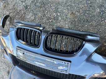 BMW E92/E93 M-Packet přední nárazník nastrojený - 11