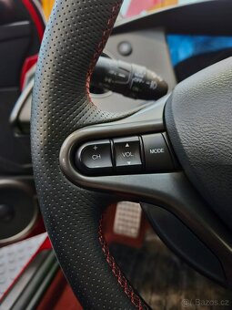 Prodám Honda Civic Type R FN2 - top stav - 11