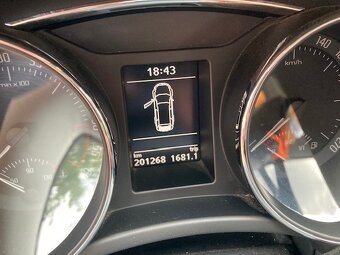Škoda Superb II - 1.6 TDi - 11