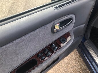 Kia Magentis, 2.5 V6 - 11