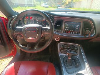 Dodge Challenger 5,7 Shaker - 11