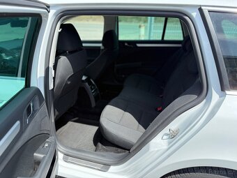 ŠKODA SUPERB 125 kW DSG 4x4 - 11