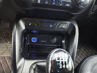 Hyundai ix35 - 11