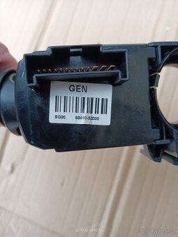 Hyundai i40 combi - páté dveře, viko kufru a jiné díly - 11