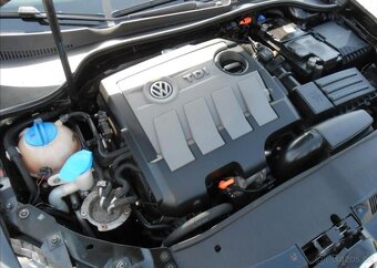 Volkswagen Golf 1,6 TDI 77kW GOLF 6 Serviska nafta - 11