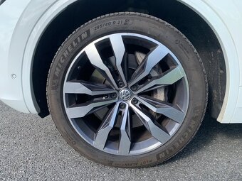 VW TOUAREG 4,0tdi R-line - 11
