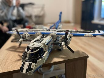 Sběratelské auta a lego - 11