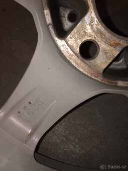 Originalní Alu kola R17 - 11