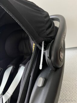 Autosedačka Maxi-Cosi Cor 360 + základna FamilyFix 360 - 11