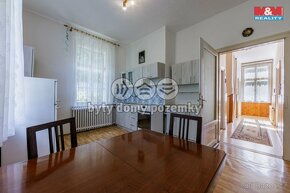 Prodej unikátního rodinného domu - 11