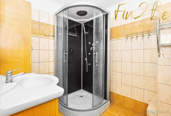 Prodej prostorného hezkého domu 5+1 s krbem, balkonem a zahr - 11