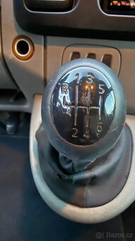 Renault Trafic 1.9dci 74kW - 11