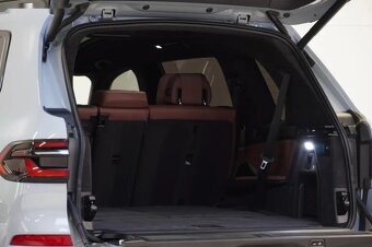 BMW X7, 40D,M-PAKET,HUD,TAŽNÉ,ČR.1.MAJ - 11